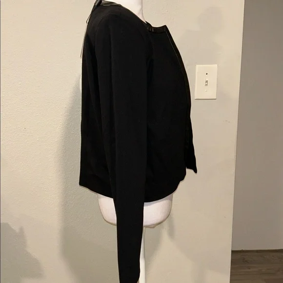NWT T Tahari Black Collarless Open Front Faux Leather Trim Jacket Blazer M - Picture 3 of 9